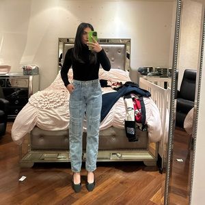 A golde cargo pants worn once!